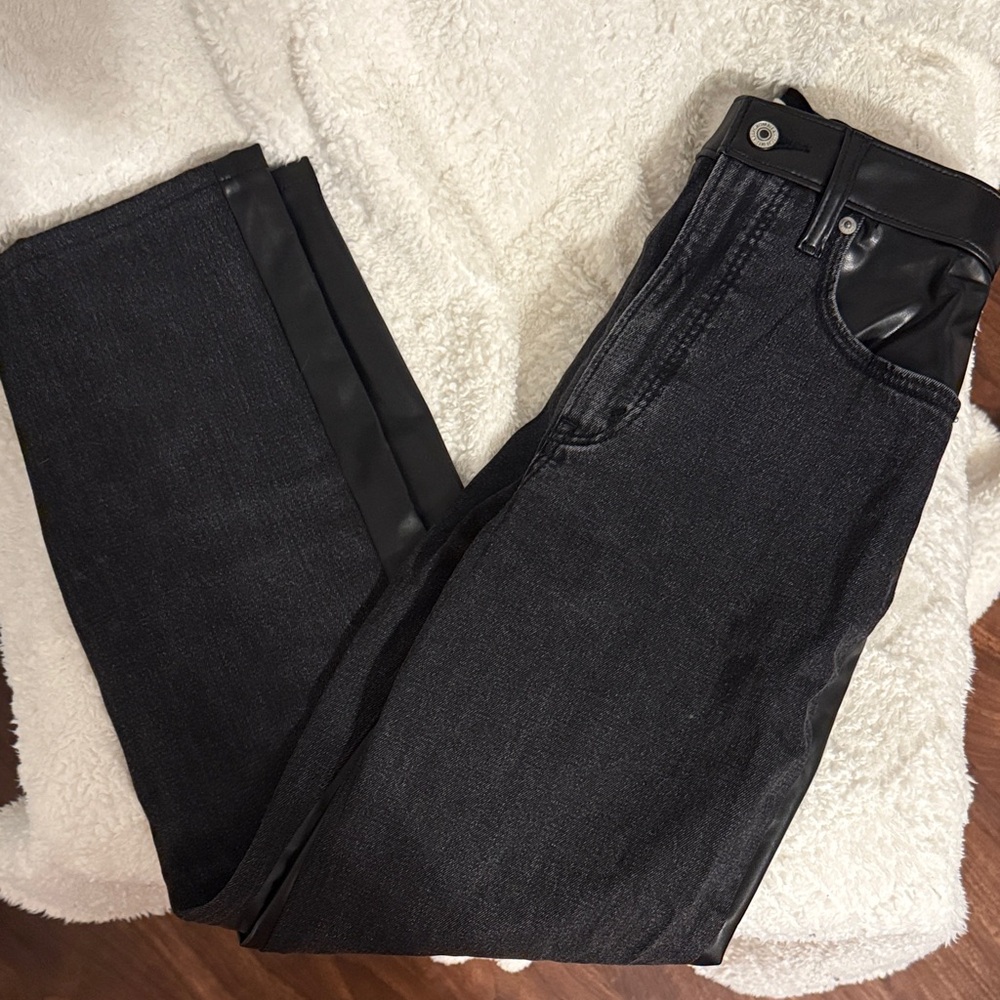 Abercrombie & Fitch Black Ultra High Rise Pants with Leather Trim